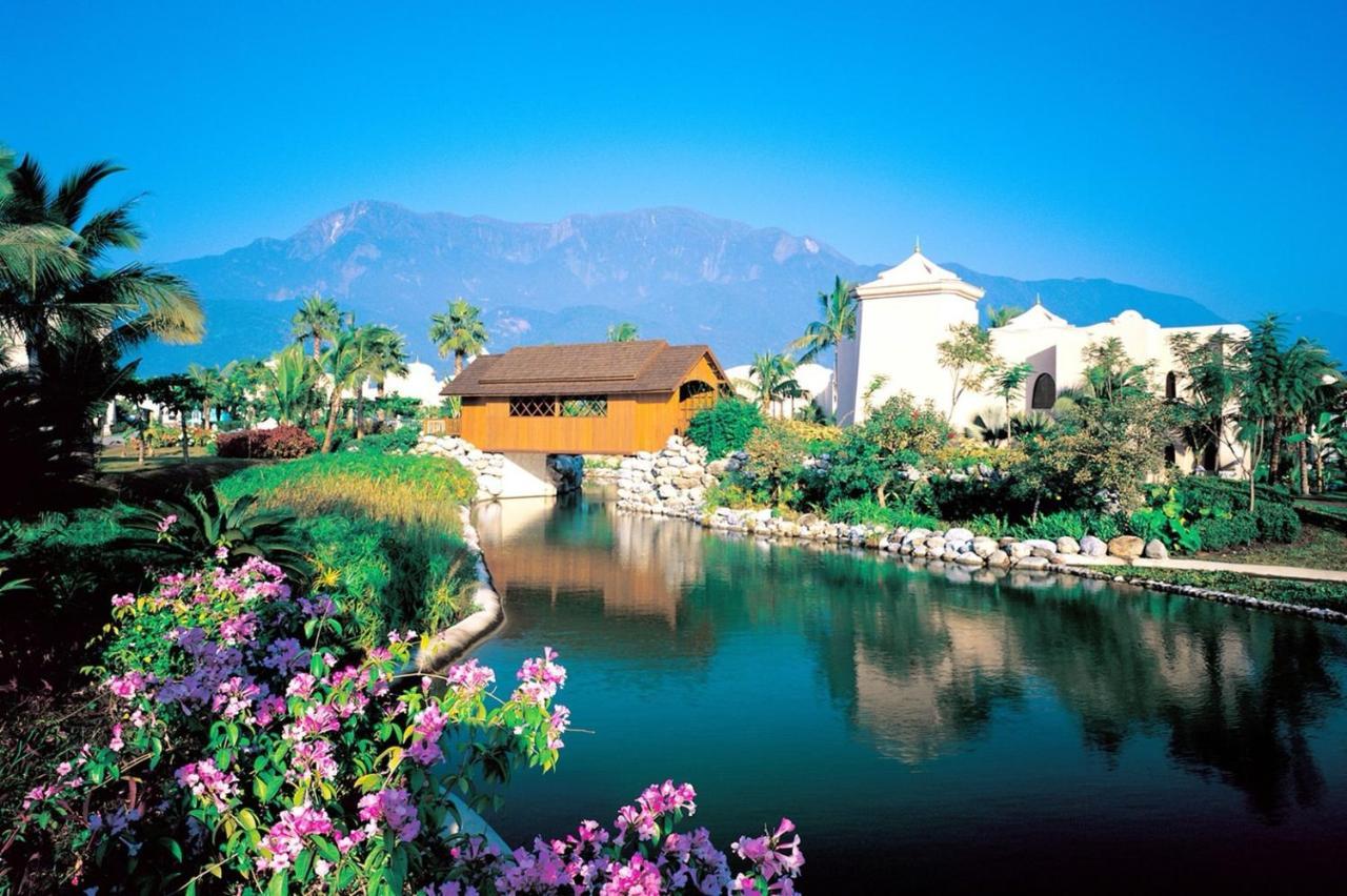 Promisedland Resort & Lagoon Shoufeng Exterior foto The Genting Highlands resort